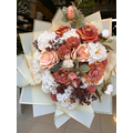 Pastel Tonlarda Yapay İsteme Çiçeği