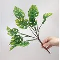 K&uuml;&ccedil;&uuml;k Yapraklı Yapay Monstera Bitkisi