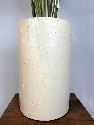 Premium Beton Saksılı Areka Ağacı saksı detayı