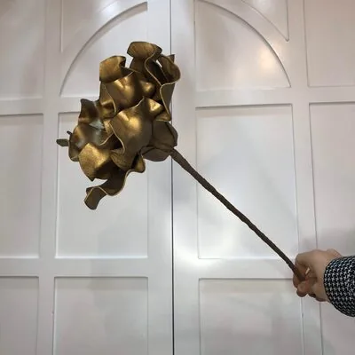 B&uuml;y&uuml;k Zambak &Ccedil;i&ccedil;eği - Kahverengi K&ouml;p&uuml;k &Ccedil;i&ccedil;ek - Yapay &Ccedil;i&ccedil;ek