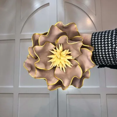 B&uuml;y&uuml;k Zambak &Ccedil;i&ccedil;eği -  Vizon Gold K&ouml;p&uuml;k &Ccedil;i&ccedil;ek - Yapay &Ccedil;i&ccedil;ek