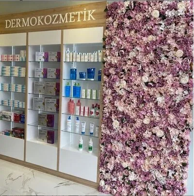 Yapay &Ccedil;i&ccedil;ekli Duvar Kaplama 1 M2