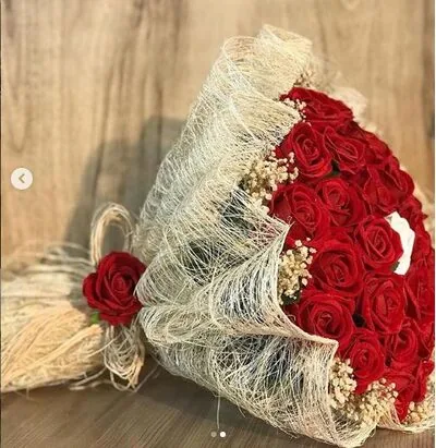 İsteme &Ccedil;i&ccedil;eği G&uuml;l Demeti 25 Adet G&uuml;ll&uuml; -  3001