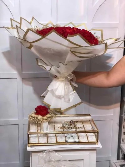 Kadife Kırmızı G&uuml;ll&uuml; İsteme Buketi