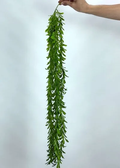 Sarkan Yapay Yeşillikler