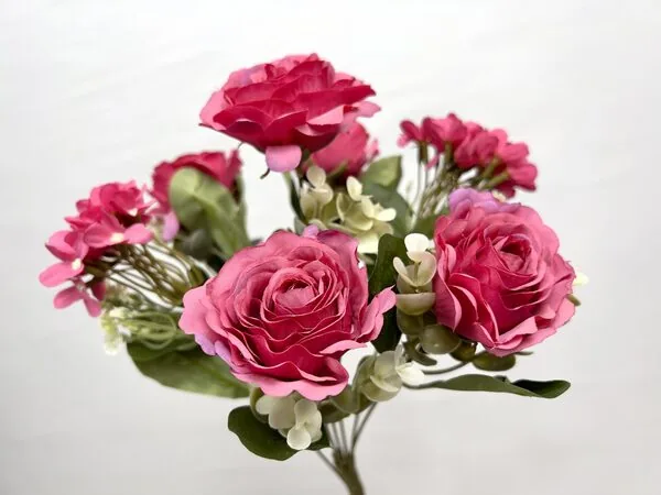 Pembe K&uuml;&ccedil;&uuml;k Şakayık