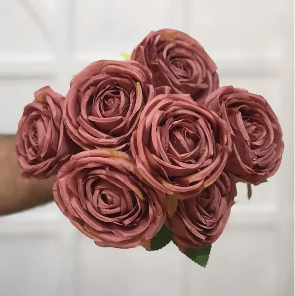 B&uuml;y&uuml;k Kafa Koyu Pembe G&uuml;l Demeti