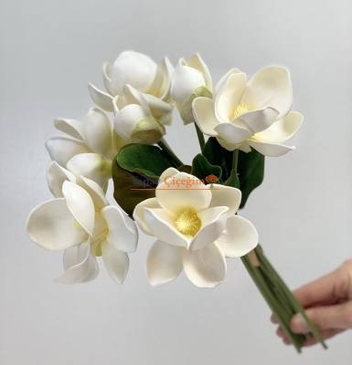 Beyaz Yapay Manolya Çiçegi