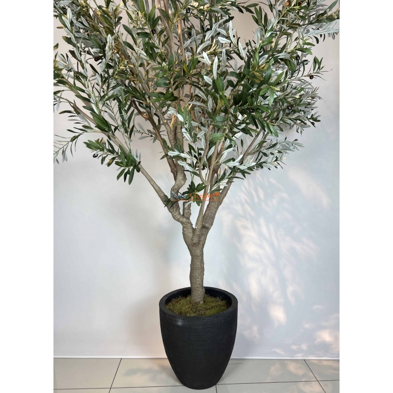 Dev Yapay Zeytin Ağacı